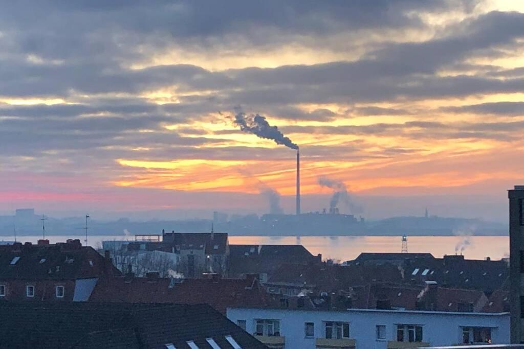 Yachtpanorama Weser Und Yachthafenblick 1 Zi 7Og Bremerhaven Dış mekan fotoğraf